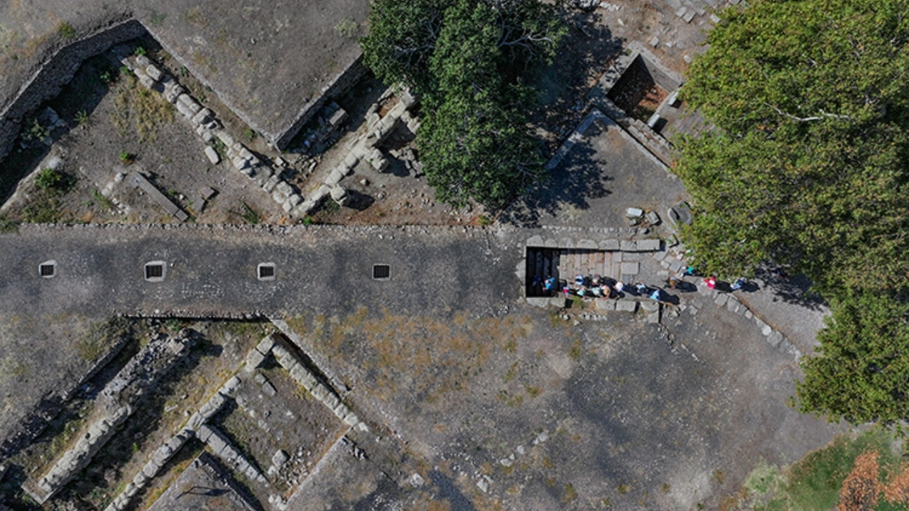 İzmir Bergama'da antik sağlık merkezi: Asklepion