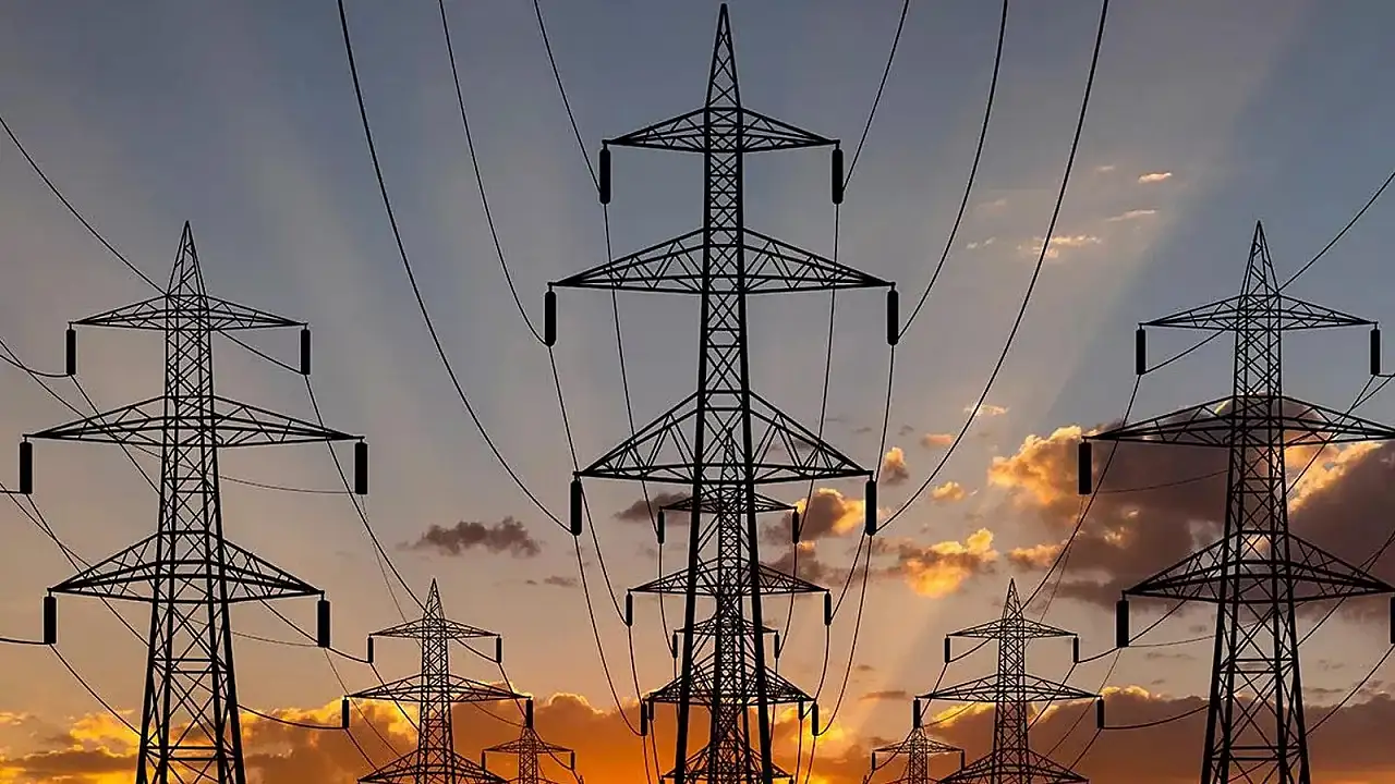 İzmir'de 13 Kasım elektrik kesintisi: Bu 8 ilçede yaşayanlar dikkat!