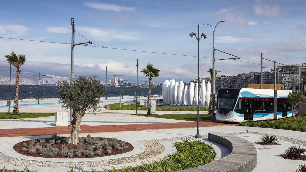 İzmirliye 465 milyon lira katkı